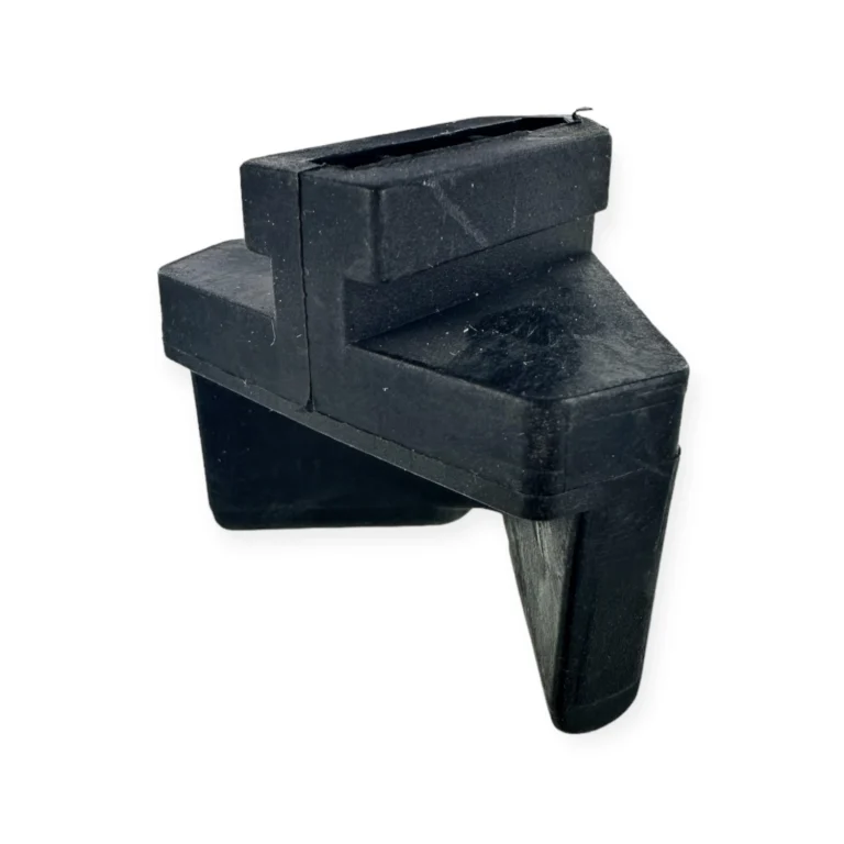 Z1866 Triangle noir inverse Dur Cassese